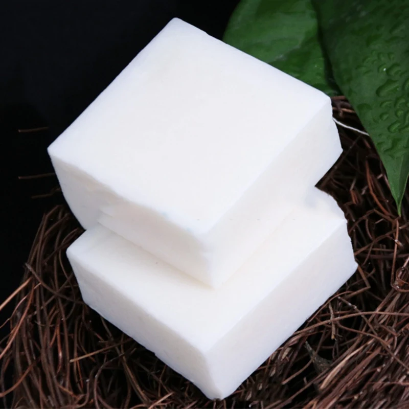 Snail soap, oil control, moisturizing, anti-allergic, strengthen skin, clean stains and protect skin, whitening and moisturizing