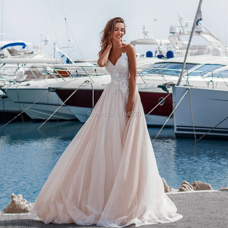 Beach Wedding Dresses 2019 Elegant Spaghetti Straps V Neck A Line Backless Tulle Appliqued Bridal Gown Vestido De Noiva | Свадьбы и