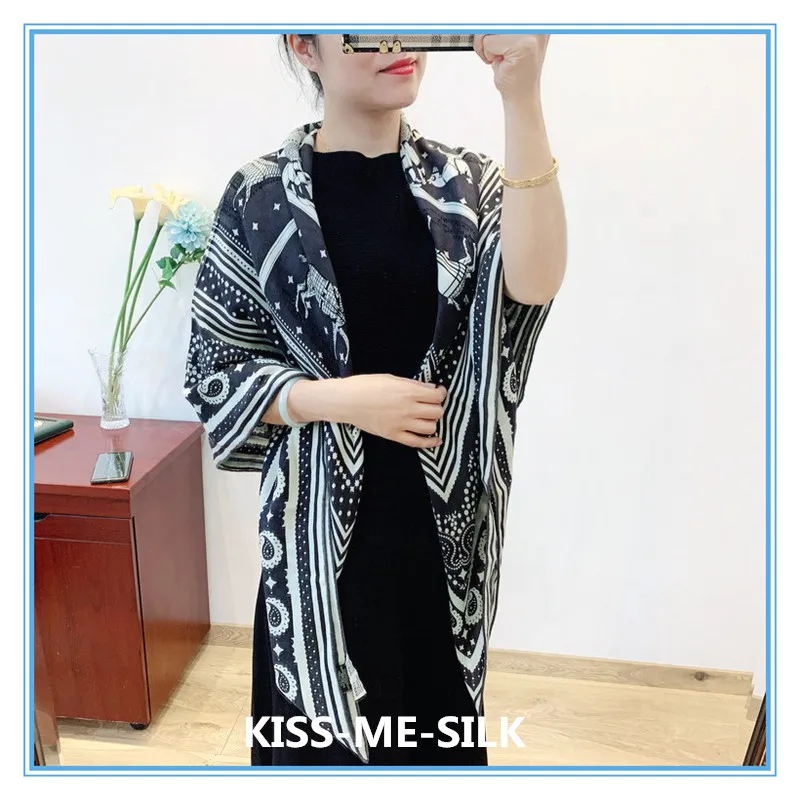 

KMS Ten Horses large square scarf velvet cashmere scarf soft comfortable warm shawl women 135*135CM/175G