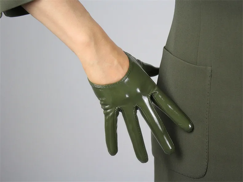 Модные из искусственной кожи перчатки 13 см короткие Стиль Для женщин перчатки Синтетическая кожа Лакированная кожа подкладки женские варежки P02