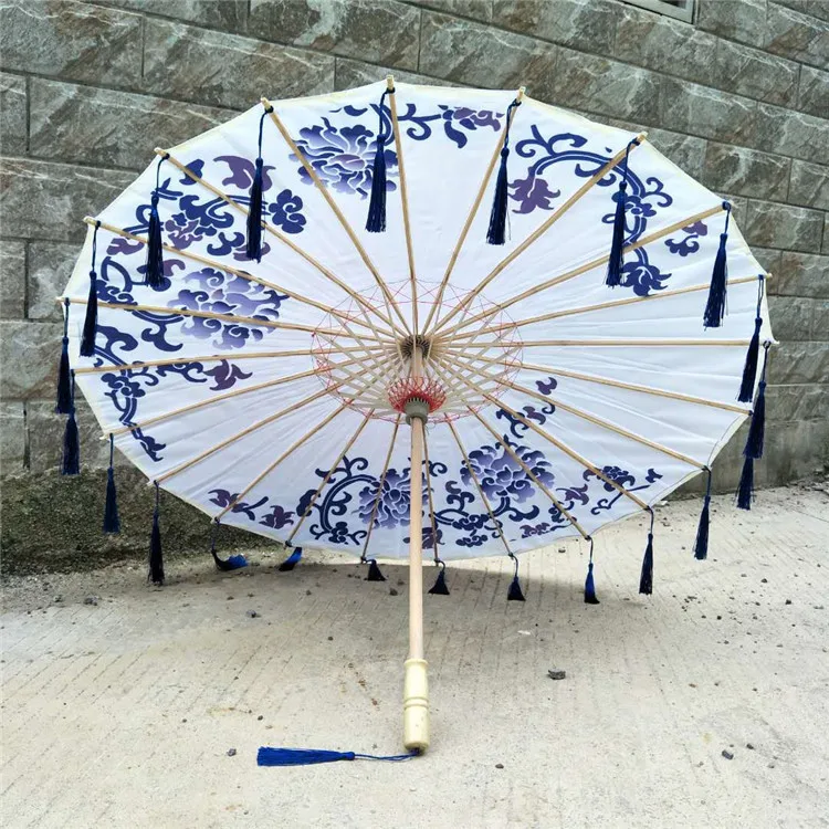Cos фотография древний костюм, реквизит кисточки зонтик древняя пряжа Классическая смазанная бумага складной зонтик - Цвет: 1 Dark Blue tassel