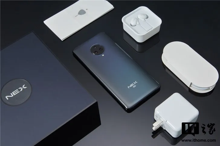 Vivo Nex 3 5G Смартфон Snapdragon 855 Plus 6,8" Super Amoled 12 Гб ОЗУ 256 Гб ПЗУ 64,0 Мп+ 16,0 Мп+ 13,0 МП+ 13,0 МП 44 Вт Супер зарядка
