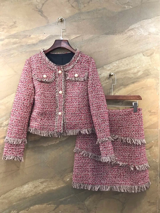 

2019 Early Autumn New Woman's Round Needle, Fur-trimmed Long-sleeved Fabric Top + Half-skirt Fabric Suit 918