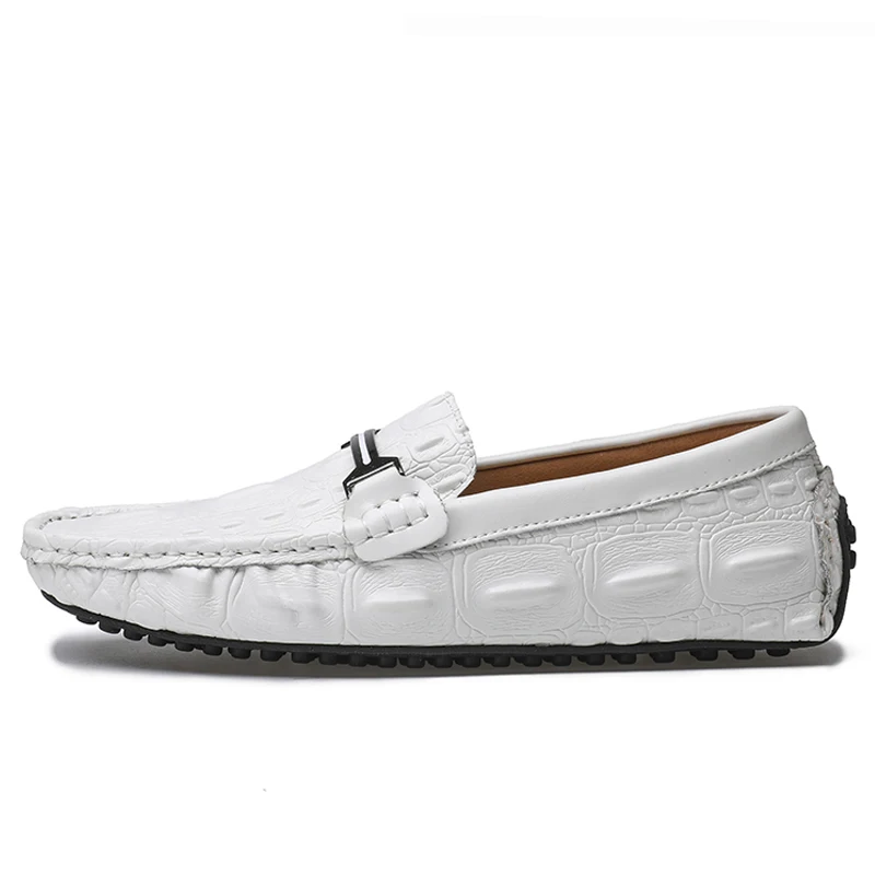 ALCUBIEREE Winter Men Crocodile Pattern Loafers Outdoor Non-slip Boat Shoes Men's Warm Moccasins with Fur Flats Driving Shoes - Цвет: White