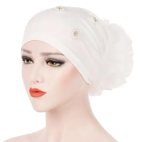 Мусульманская женская шляпа с искусственным жемчугом и цветком, хиджаб, головной шарф, тюрбан, раковая шапка Хемо, шарф, подходит для взрослых, головные уборы, подарки - Цвет: Белый