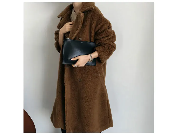 Новая мода зимние женские шикарные из искусственной овечьей шерсти шерстяные шубы с отложным воротником плюшевые пальто большого размера верхняя одежда w1955