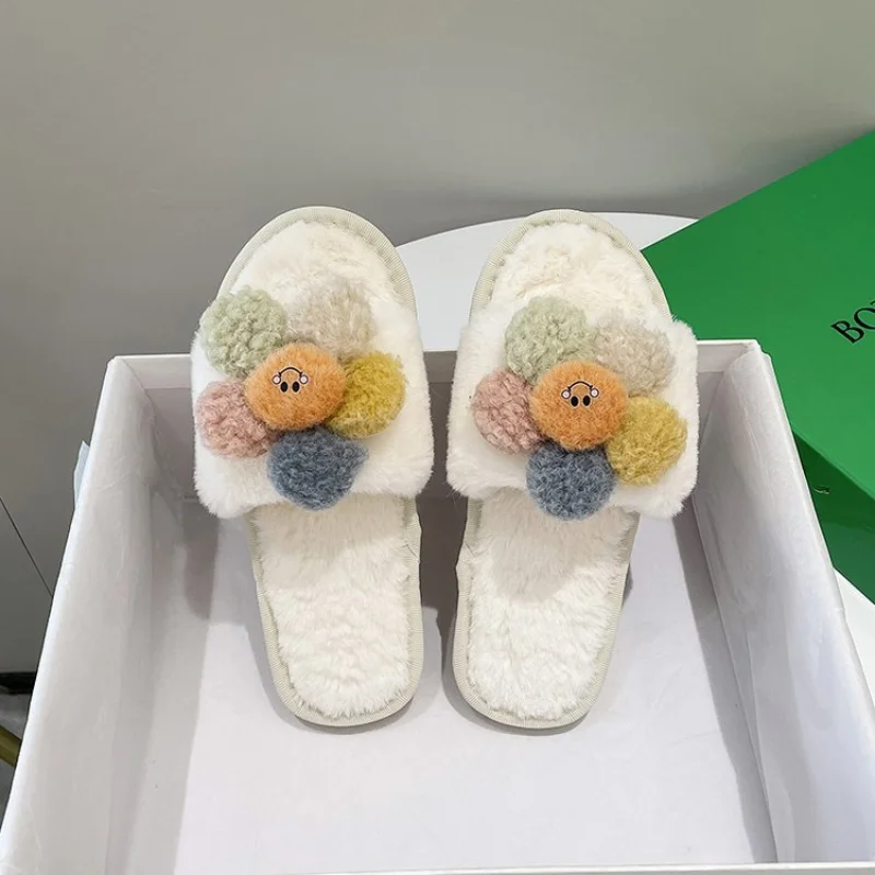 2022 New Winter Slippers Fashion Cartoon Pattern Ladies Slippers Home Slippers All-match Slippers Outer Slippers Fur Slides