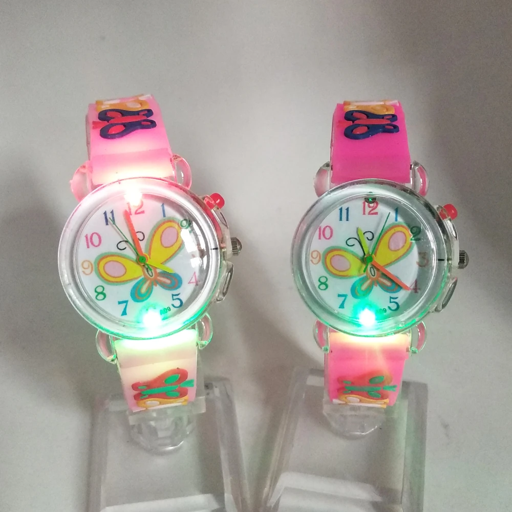 Colorful Flashing Glow Light Large Butterfly Dial Kids Watches Electronic Children Watch Girls Birthday Party Gift Boys Clock afbeelding