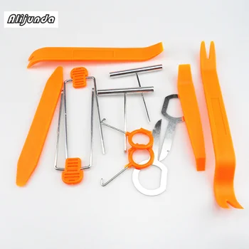 

Car styling 12pcs Car Radio Door Clip Panel Kit For Volvo S40 S60 S80 XC60 XC90 V40 V60 C30 XC70 V70