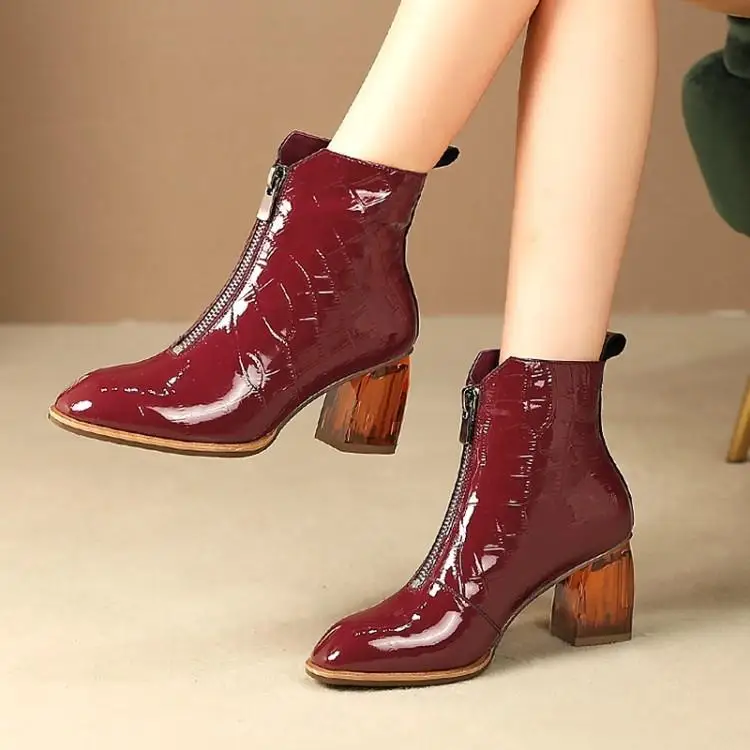 

Coarse tall with patent leather short tube and Martin boots, single head layer cowhide 7 cm