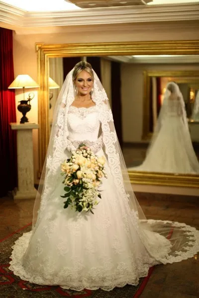 

New model 2014 off shoulder long sleeve lace wedding dress