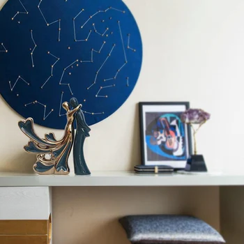 

Premium Tabletop Sculpture Affectionate Wedding Desktop Decoration Artwork Lover