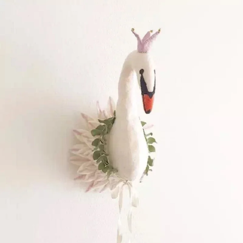 swan wall decor (1)