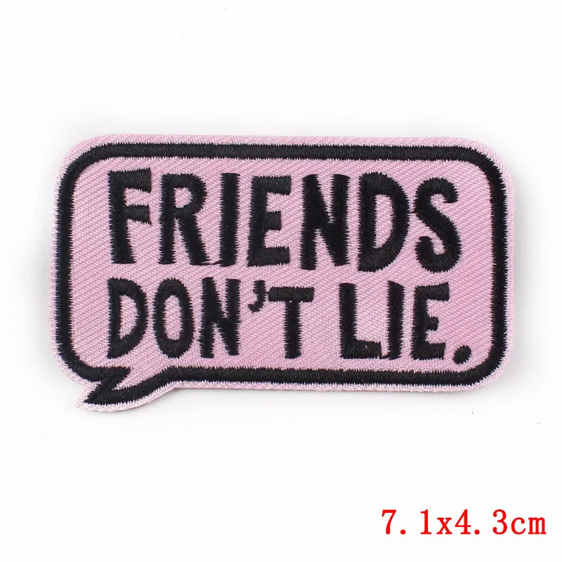 Нашивки розовые с вышивкой FRIENDS Not LIE в стиле панк-рок | Дом и сад