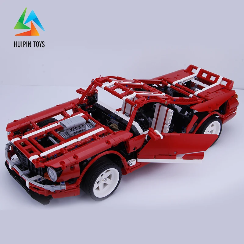 2000Pcs XINGBAO Building Blocks Toys XB-07001 легоe technic Moc Red Muscle Car Bricks Car Model Best Gift For Children 4PX