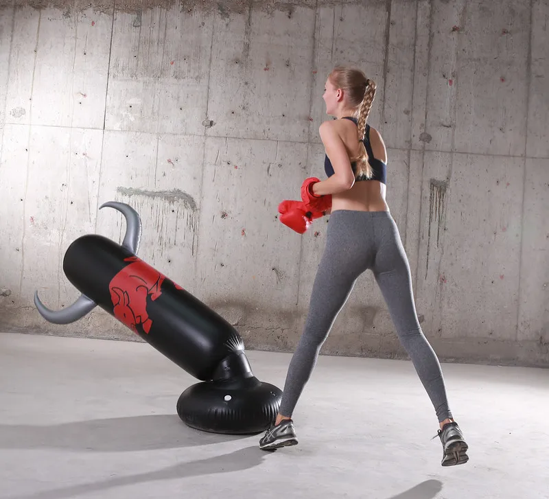 Боксерская колонна надувной Бэтмен Пробивной мешок стакан с песком отдельно стоящая мишень тренировочная башня для скоростных кик тренировочных упражнений