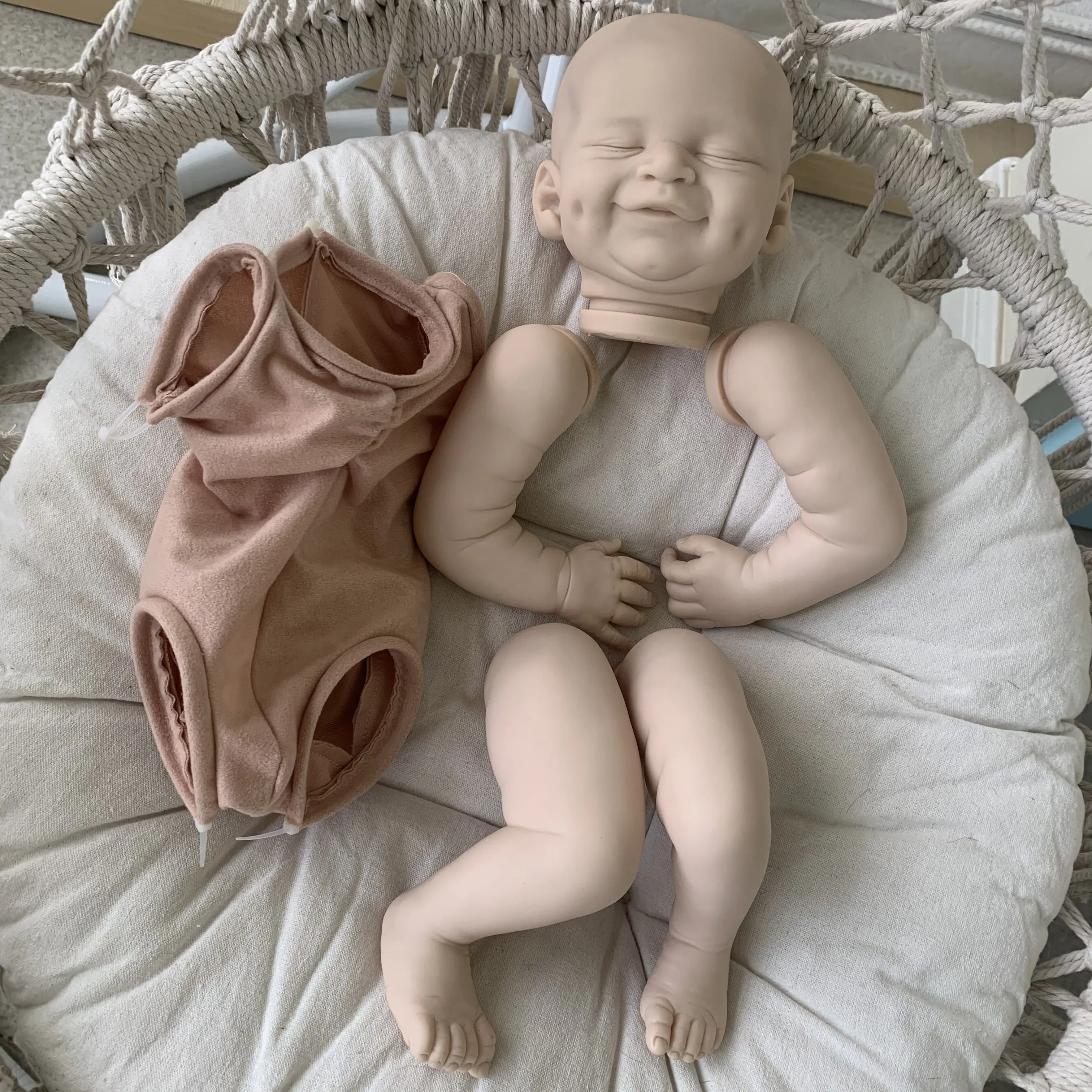 Bebê Reborn Realista Silicone Cecília