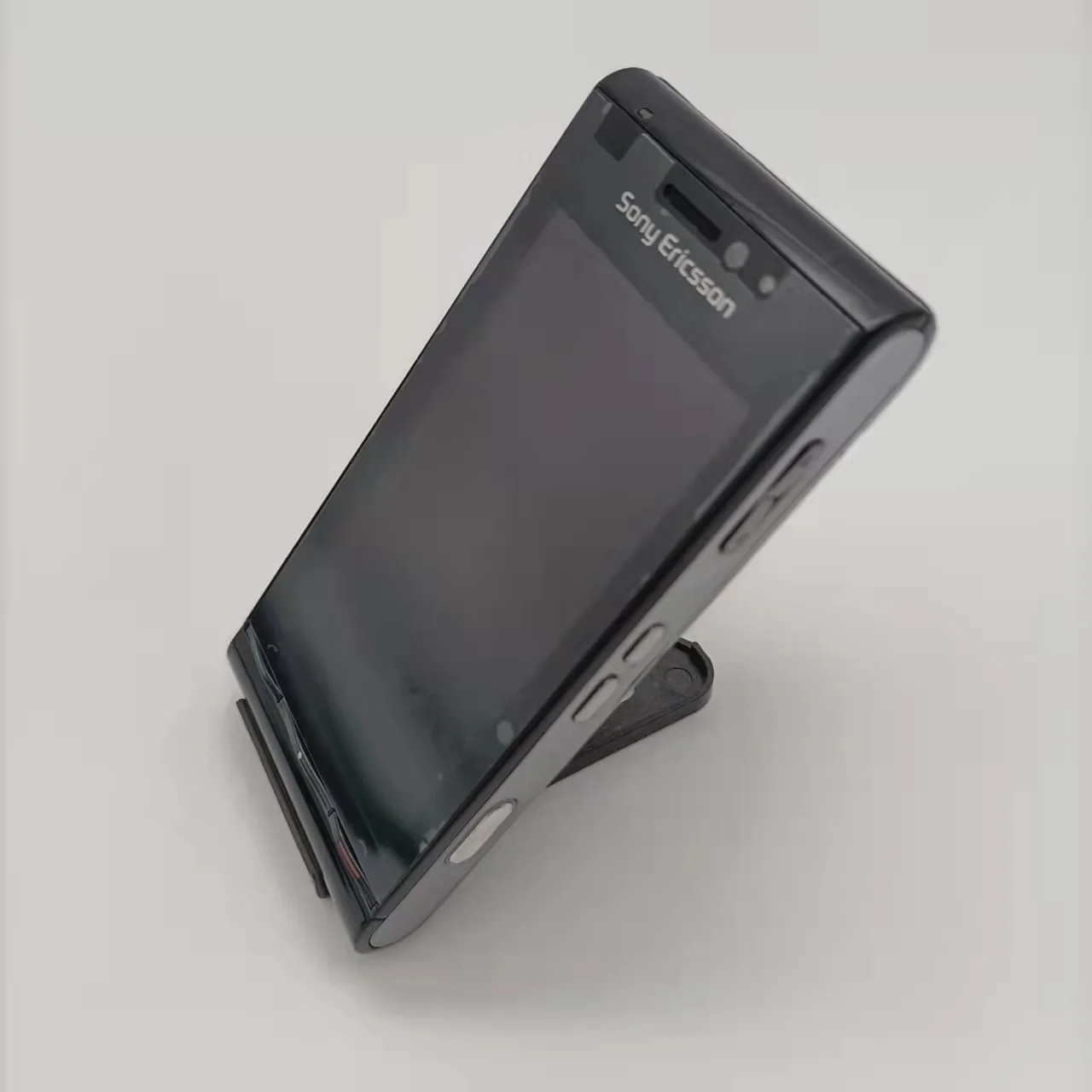 backmarket phones Sony Ericsson Satio (Idou) U1 Refurbished-Original Unlocked 256MB RAM 12MP Camera Wi-fi Cheap Used Cell Phone With Free Shipping iphone 8 refurbished