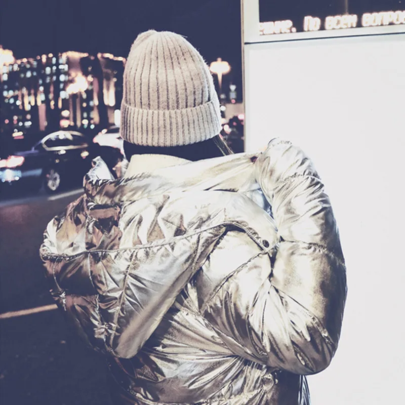 Зимние модные куртки женские новейшие универсальные яркие Серебристые куртки с капюшоном Harajuku Короткие Длинные пуховики