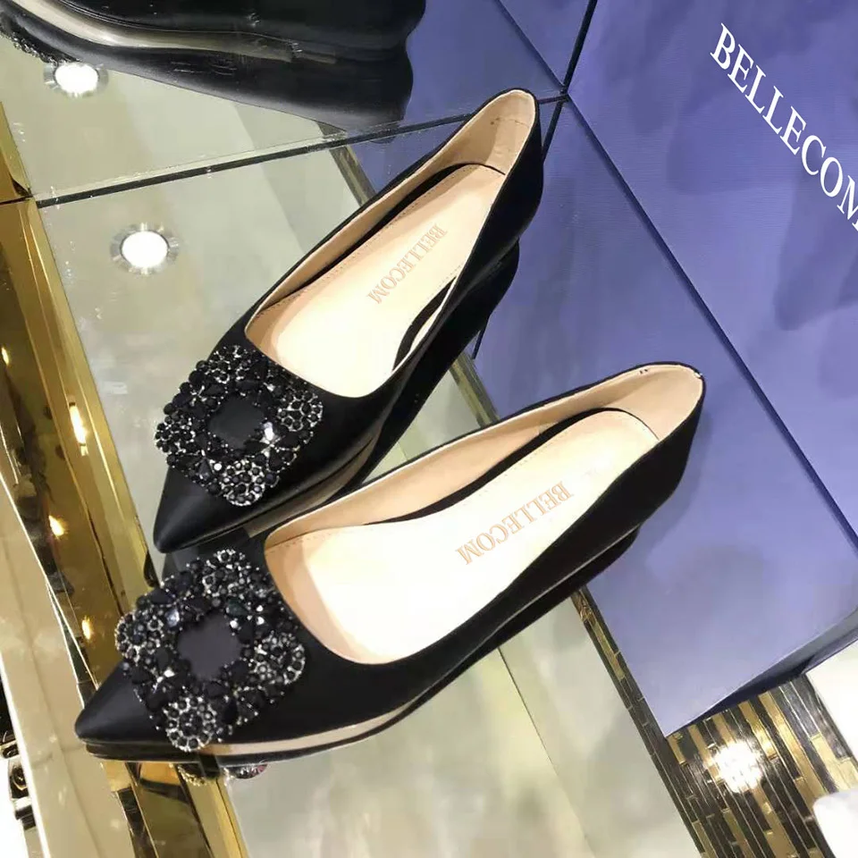

BELLECOM Autumn 2019 New Silk Square Button Single-footed Drill Tip Flat-soled Shoes