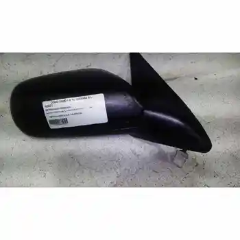 

RIGHT REARVIEW Nissan FIRST BERL./FAMILY (P10/W10)