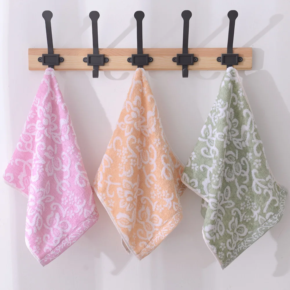 

New Style Bamboo Fabric Disordered Flowers Zero Twist Towel Soft Absorbent Household Soft Absorbent Couples Towel