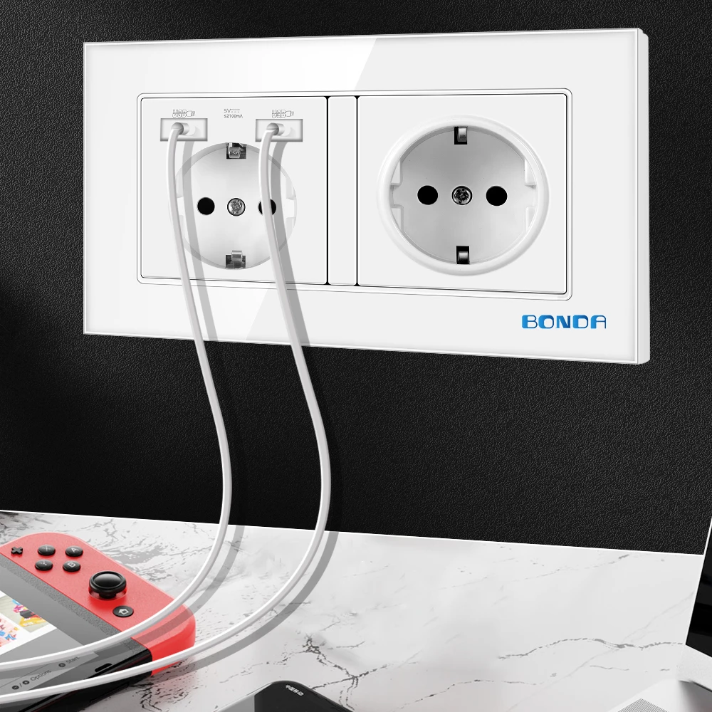 Wall Socket EU Standard Electrical Power Sockets with Double USB Plug Grounded Outlet 4 Charge Port 146*86mm 16A  Ac100-250V
