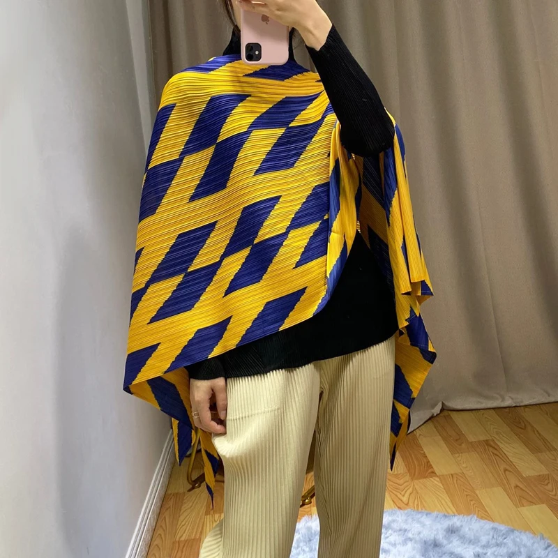 Горячая Miyake складной светильник через Чип типа Марля плащ футболка Дышащий отходы их предотвращение геометрические плащ
