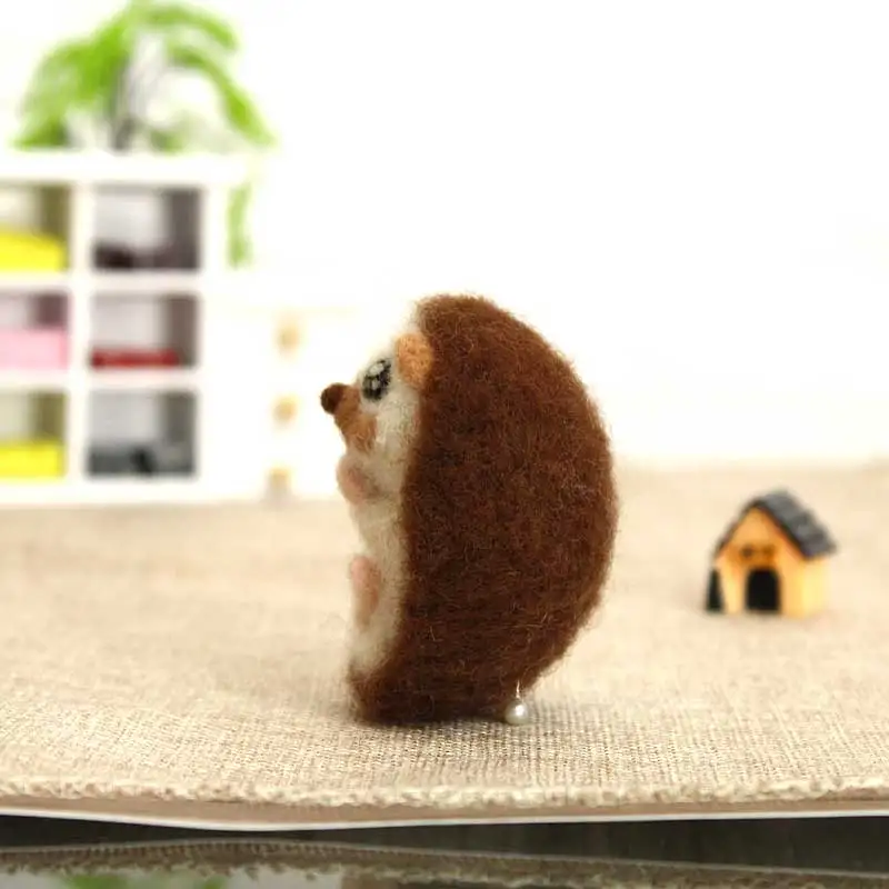Needle Felting Kit Wool Felting Kit Needle Felting Painting Kit Non-Finished Felt Kit Creative DIY Handmade Needle Beginner Animal Hedgehog wool needle felted Kit No finished Gift for her