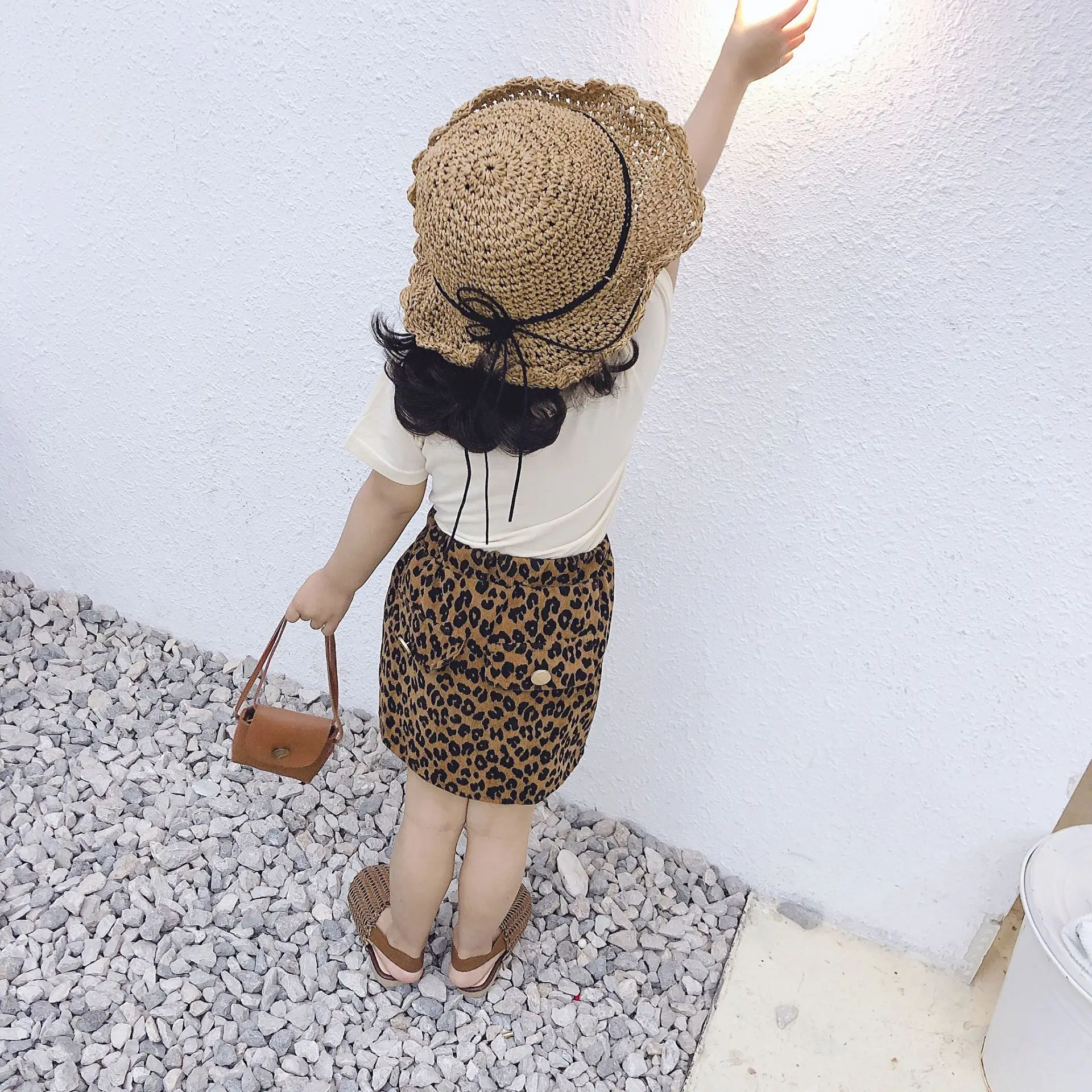 Вельветовая леопардовая юбка для маленьких девочек; Детские модные короткие юбки с металлическими пуговицами; детская весенне-осенняя одежда для маленьких девочек 1-6 лет
