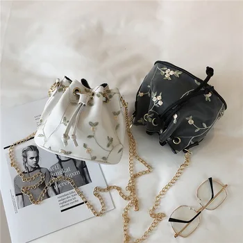 

2019 New Korean Version of The Wild Messenger Bag Small Fresh Embroidered Bucket Shoulder Bag Fashion Mini Rucksack Bolsos Mujer