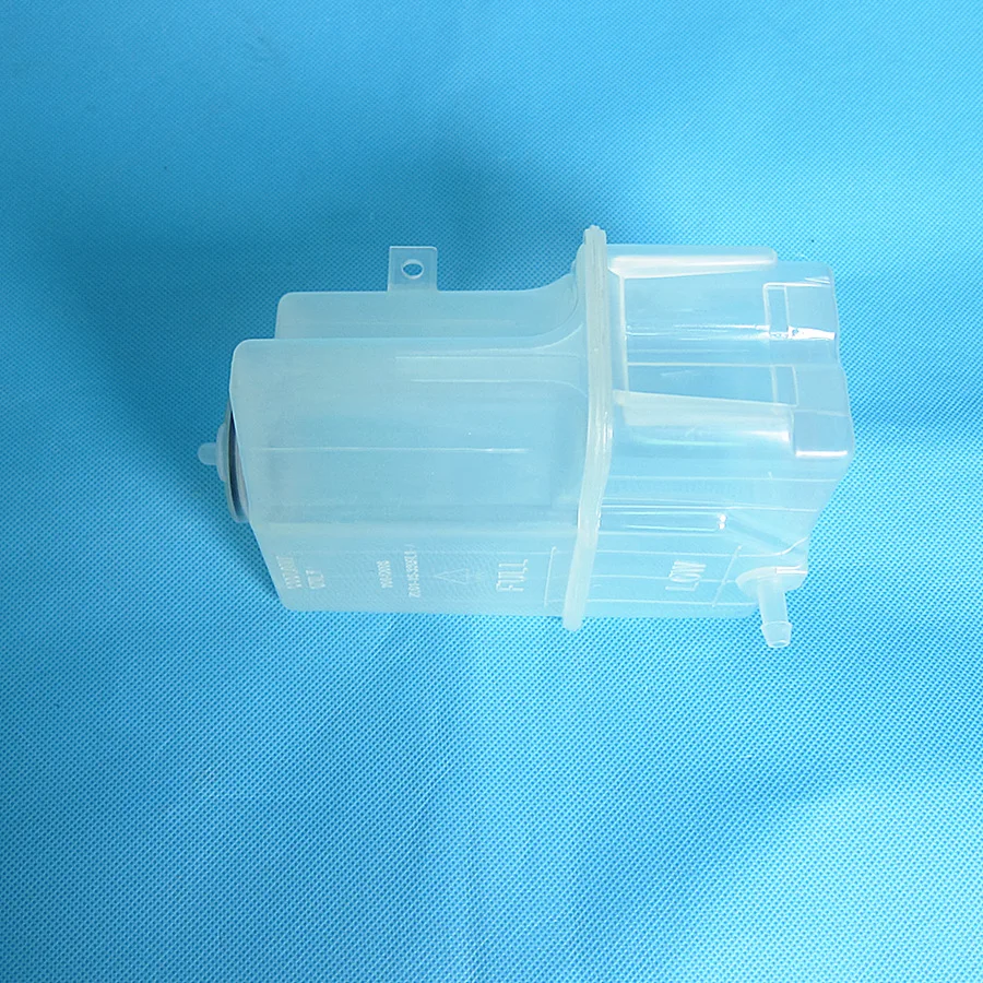Car Cooling Expansion Bottle For Mazda 323 Family Protege 5 1998-2006 BJ Premacy 1999-2005 Haima 3