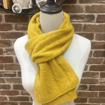 

Autumn and winter new loose twist fashion casual scarf green