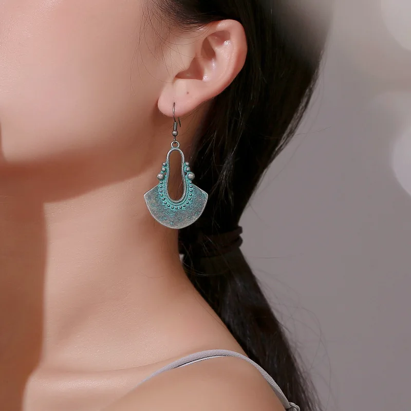 Hello Miss New geometric alloy earrings court style old creative pendant fashion women's jewelry | Украшения и аксессуары
