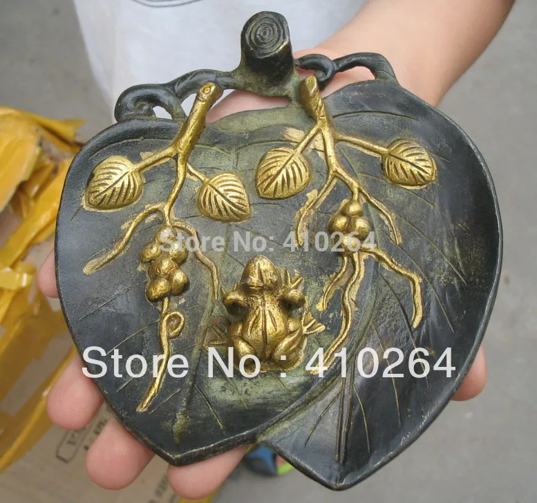 Старая поделка тарелка Золотая Бронза лягушка на удачу лист дерева китайская