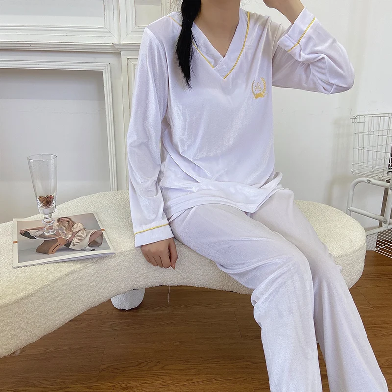 pyjamas for women Round neck long-sleeved pajamas women's gold velvet thick trousers elastic waistband casual wearable home service suit pajamas satin pj set