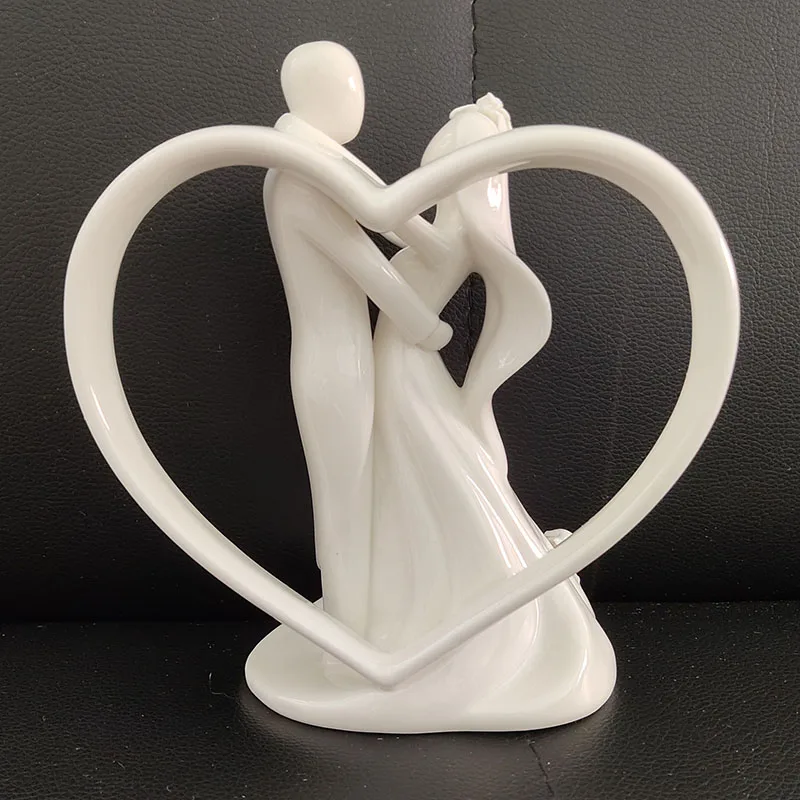 

2pcs/Lot Wedding Decor Dancing Bride and Groom Heart Figurine Shine Ceramic Wedding Cake Topper Silhouette Romantic Topper