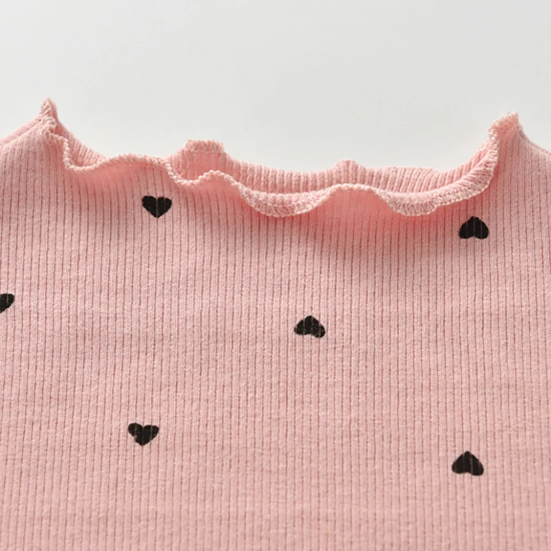 Новая зимняя футболка для маленьких девочек Милая футболка с длинными рукавами и круглым вырезом и принтом сердца джемпер хлопковая детская одежда для малышей