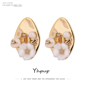 

Yhpup Stud Earrings Exquisite Natural Pearls Shell Flower Earrings Tiny Metal Brincos boucles d oreille femme 2020