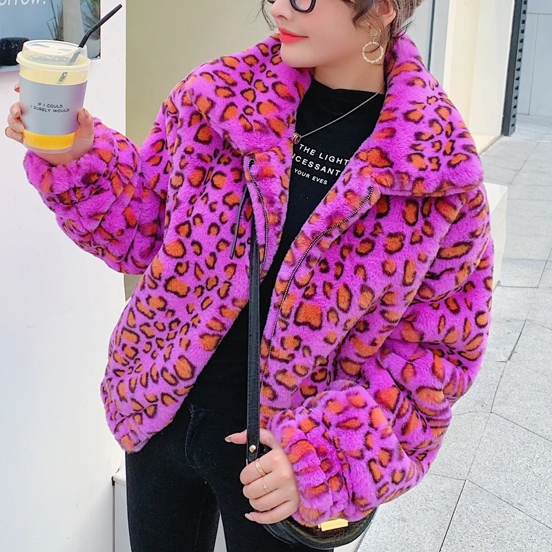 Корейская Милая фиолетовая леопардовая куртка для девочек, пальто г. Зимняя модная теплая верхняя одежда на молнии, шубы из искусственного кроличьего меха для женщин