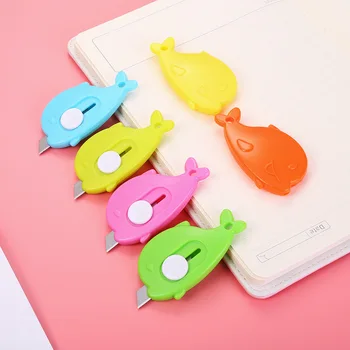

1pcs candy Color Whale Shape Small Utility Knife Letter Paper Open Knife DIY Office Stationery And School Supplies