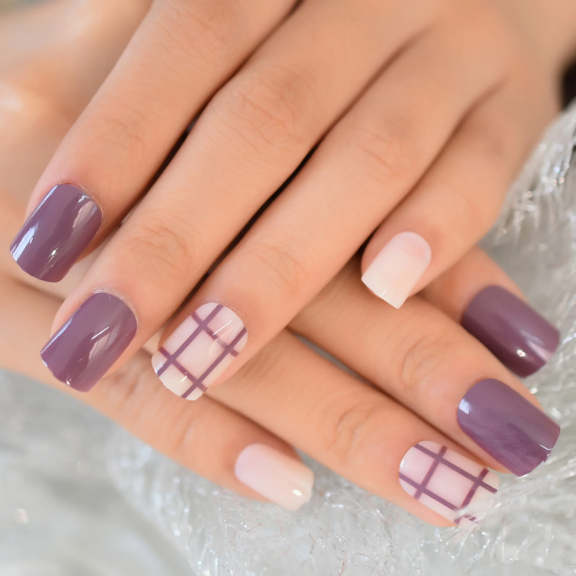 Short Press On Nails Tipsy With Designs For Girls Acrylic Gel Faux Ongles  Glossy False Nail Mnaicure Windows Pattern Diy At Home - False Nails -  AliExpress