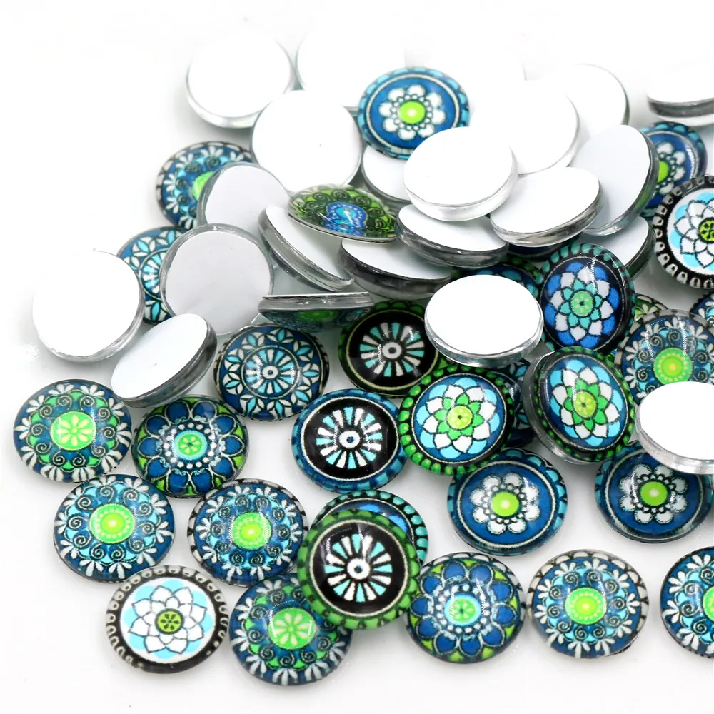 Рисунок 2 - разноцветные стеклянные кабошоны