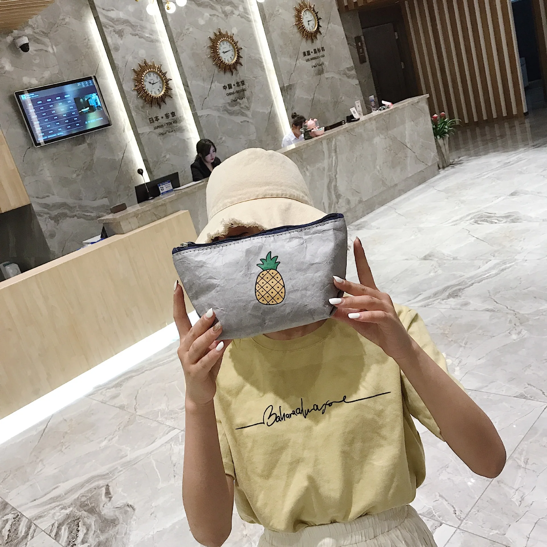 

2019 Summer New Style PU Handbag Tough Resistance Tear Environmentally Friendly Clutch Fashion Fruit Shell Bag