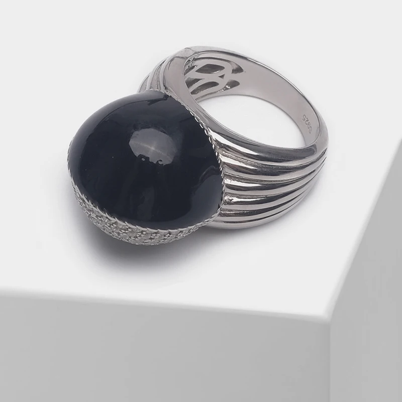 

Local focal Fashion 925 Silver Spherical design of shiny two-color ring