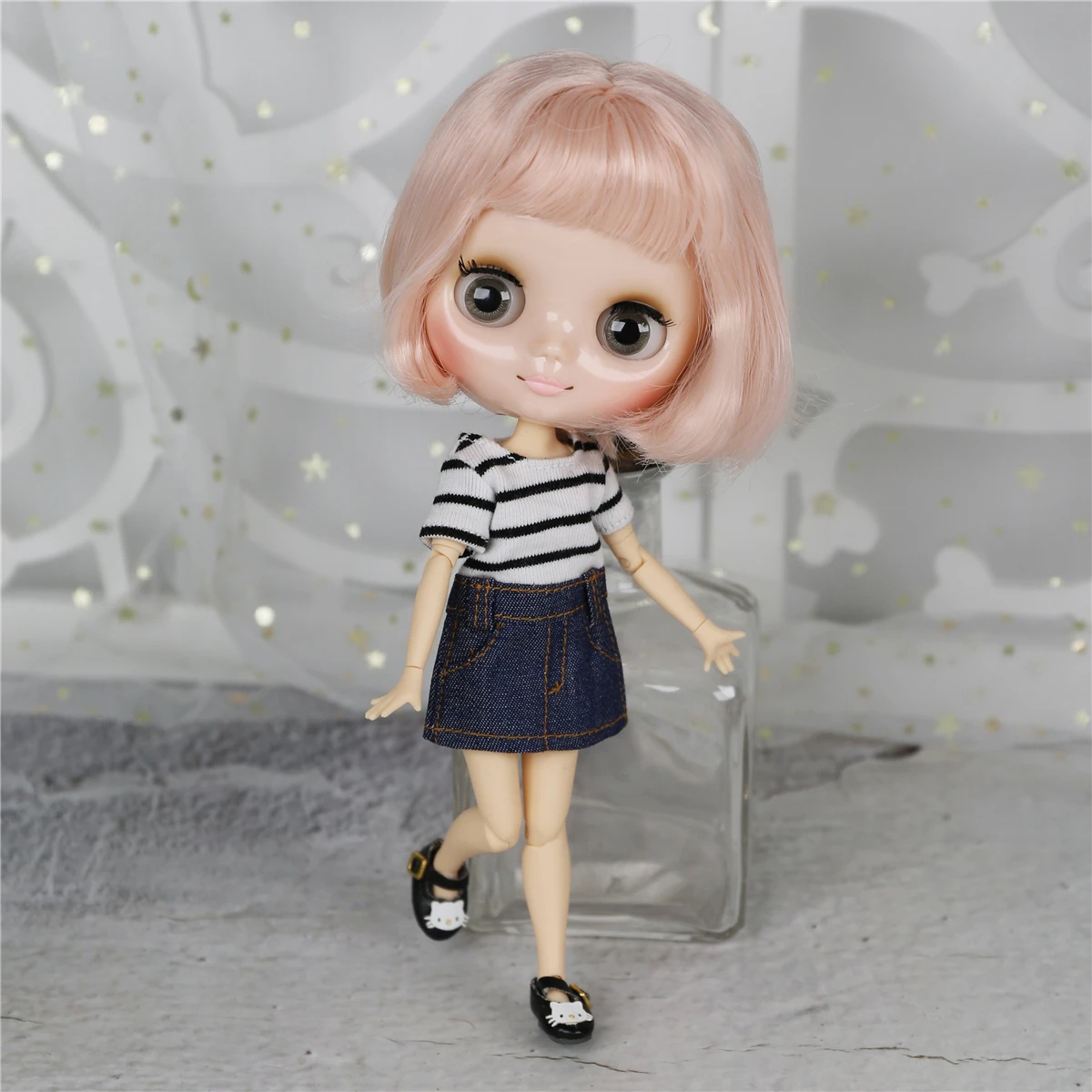 Middie Blythe Doll with Pink Hair, Tilting-Head & Custom Jointed Body 2