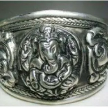 Азиатский китайский ручной работы Превосходное Ювелирное Украшение резной Слон Тибетский Мяо серебряный браслет