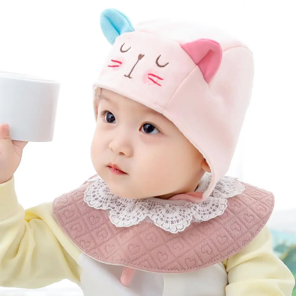 Pink Hat 1 шт., милая шляпа на зиму осень для новорожденных, детская шапочка с вышитым котом из мультфильма для маленьких девочек и мальчиков, 2 цвета, хлопковая шапка с наушниками, 3-10 месяцев - Цвет: Pink Hat