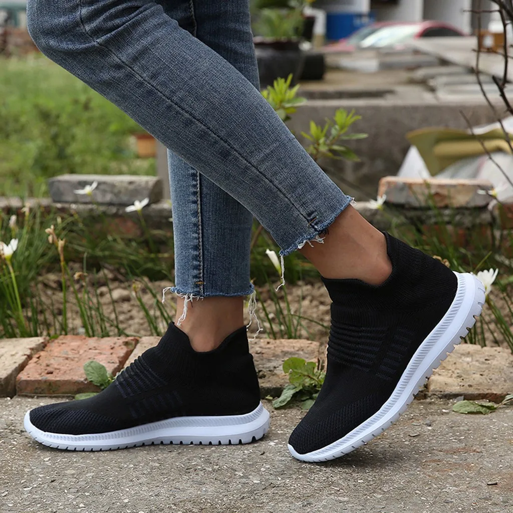 

Simple Solid Colour Black Pink Sneakers Slip On Leisure Shoes Women Sneakers Shoes Flat With Low Heel Lightweight Walking Shoe