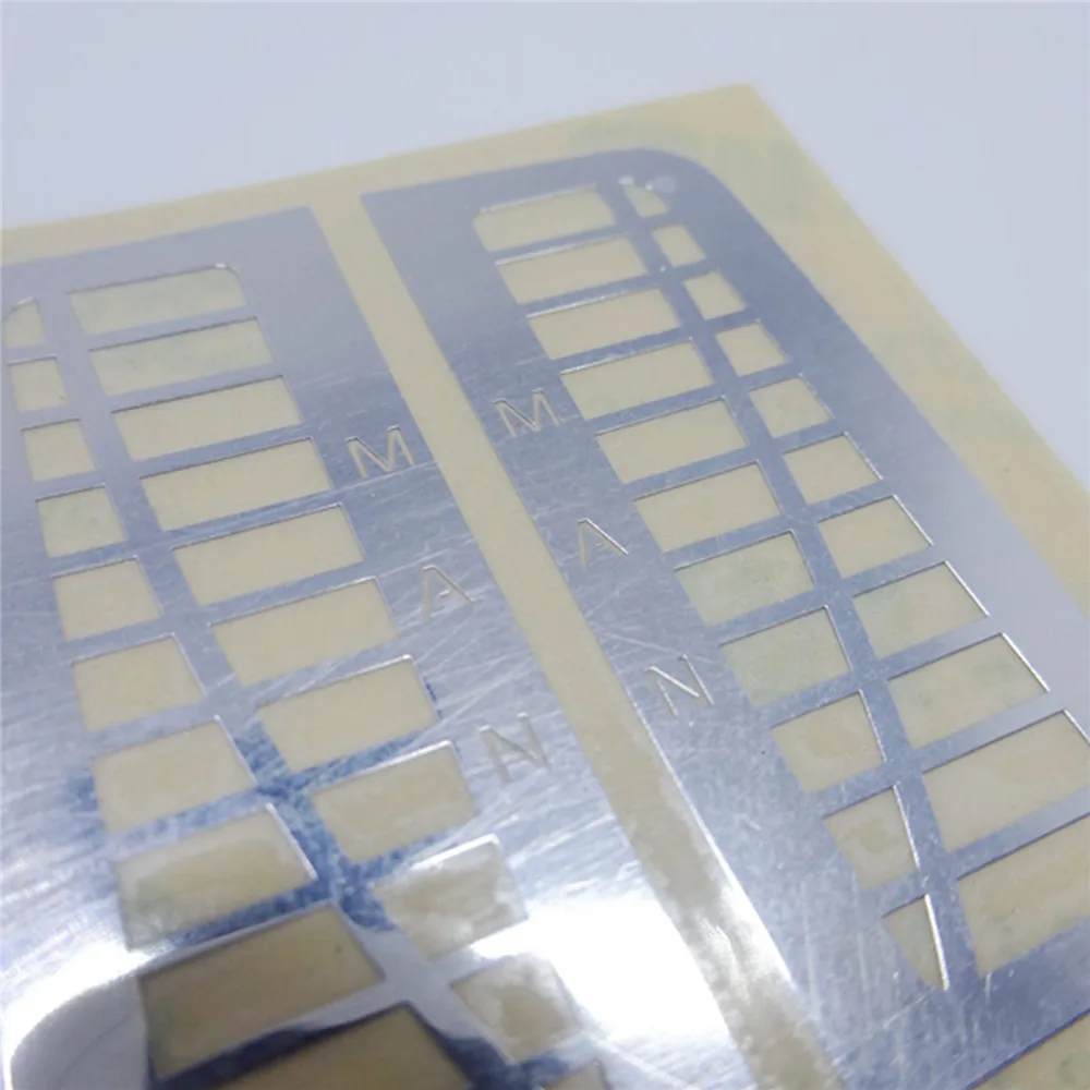 

2pcs Rear Window Grid Decoration Sticker Metal Decal for 1/14 Tamiya MAN TGX RC Truck Tractor Accessories Styling